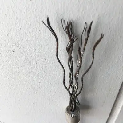 Frayed, snapped lift cable